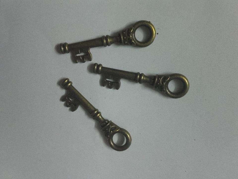 Small Keys Charms/ Pendant